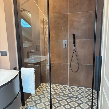 Q Urban Relais בית הארחה